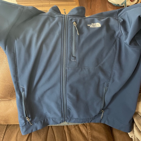 NorthFace Winter/ Rain Jacket Navy Blue - Picture 1 of 4